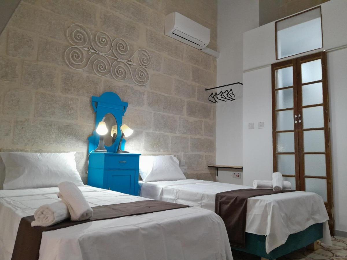 Limestone Suites Слима Экстерьер фото